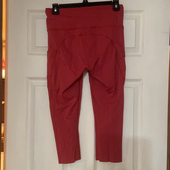 Lululemon Fast and Free crop leggings - Picture 2 of 4